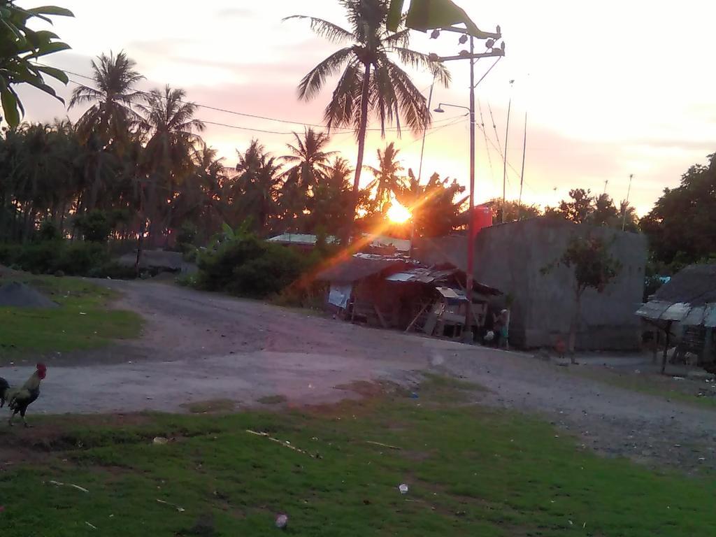 Jeges Homestay Senggigi Exterior foto