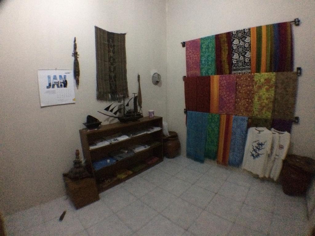 Jeges Homestay Senggigi Exterior foto