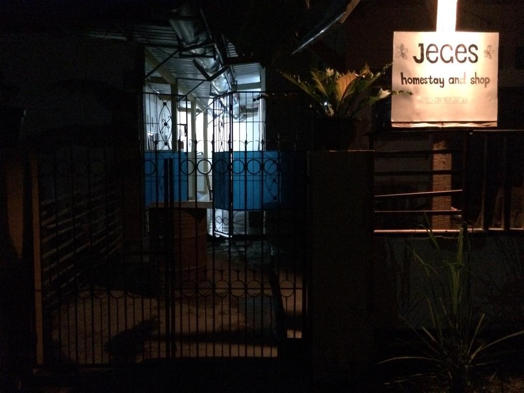 Jeges Homestay Senggigi Exterior foto